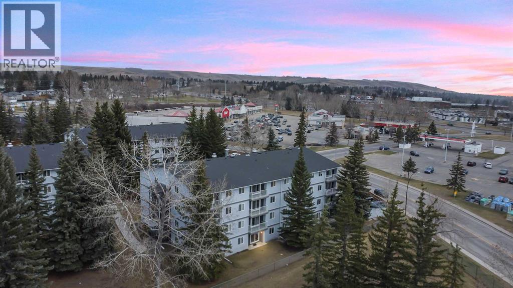 5601 Dalton Drive Nw Unit 104b, Calgary, AB T3A 2E2