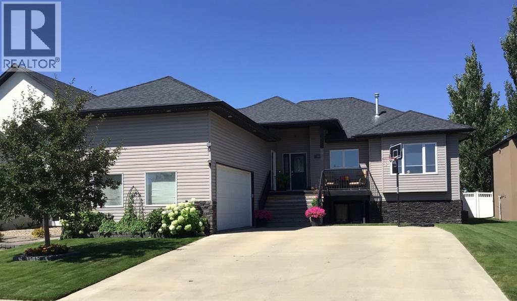 24 Greystone Close E, Brooks, AB T1R 1M1