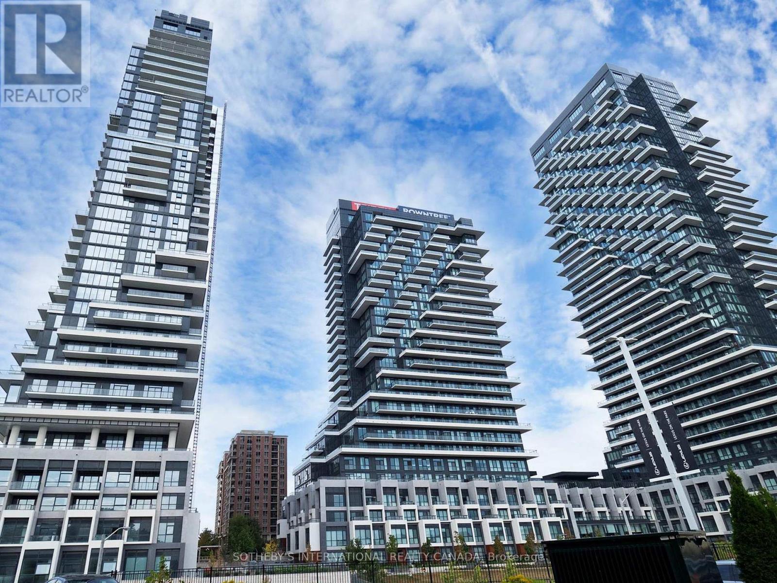 518 30 Inn On The Park Dr, Toronto, ON M3C 0P7