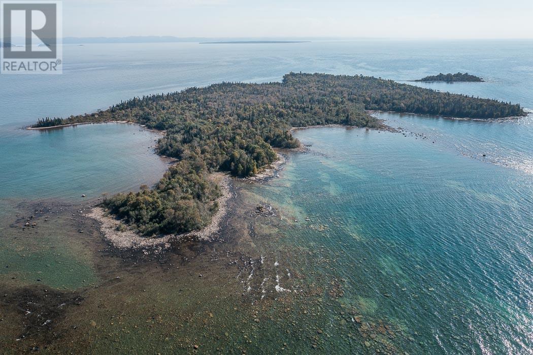 South Lizard Island, Near Lake Superior Provincial Park Algoma, ON P0S 1K0