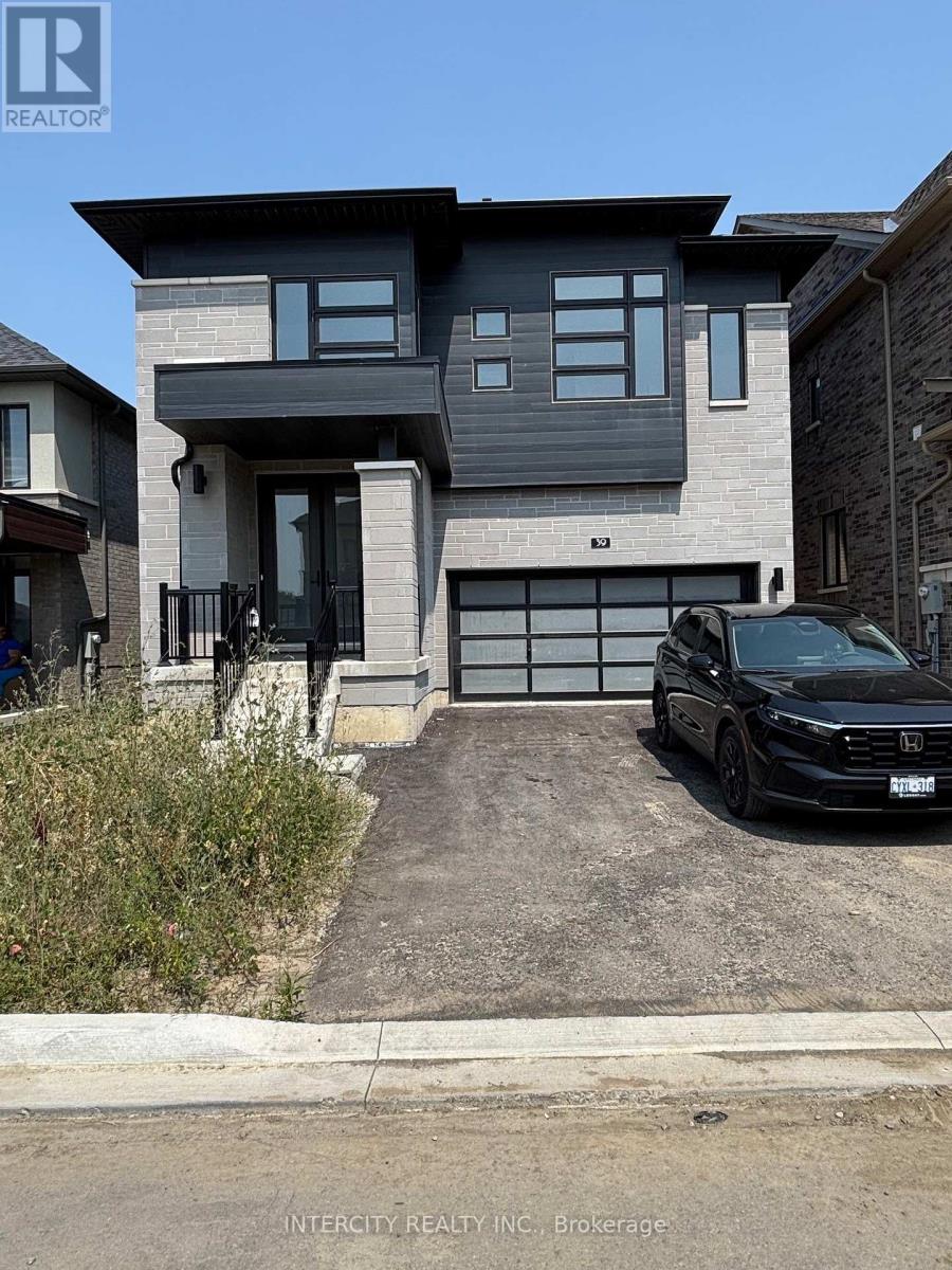 39 Keyworth Cres, Brampton Sandringham-wellington North, ON L6R 4E8