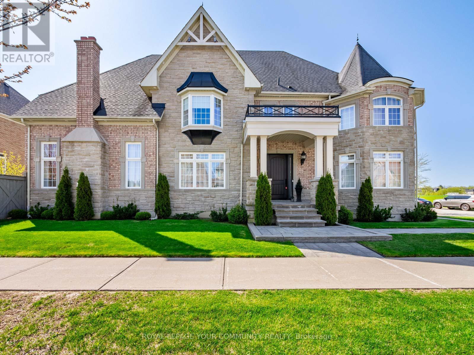 1 Terry View Cres, King, ON L7B 0B7