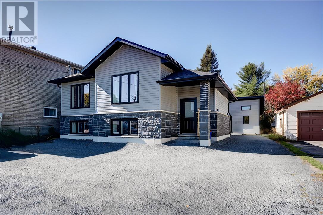 4537 Notre Dame Ave, Hanmer, ON P3P 1X5