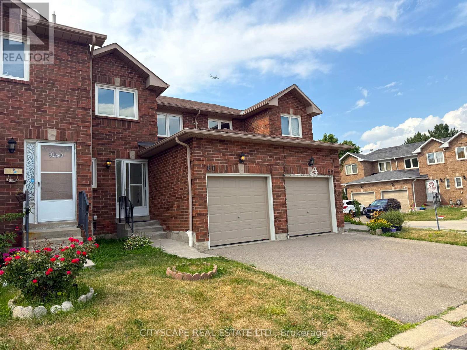 60 1484 Torrington Dr, Mississauga, ON L5V 1Y3