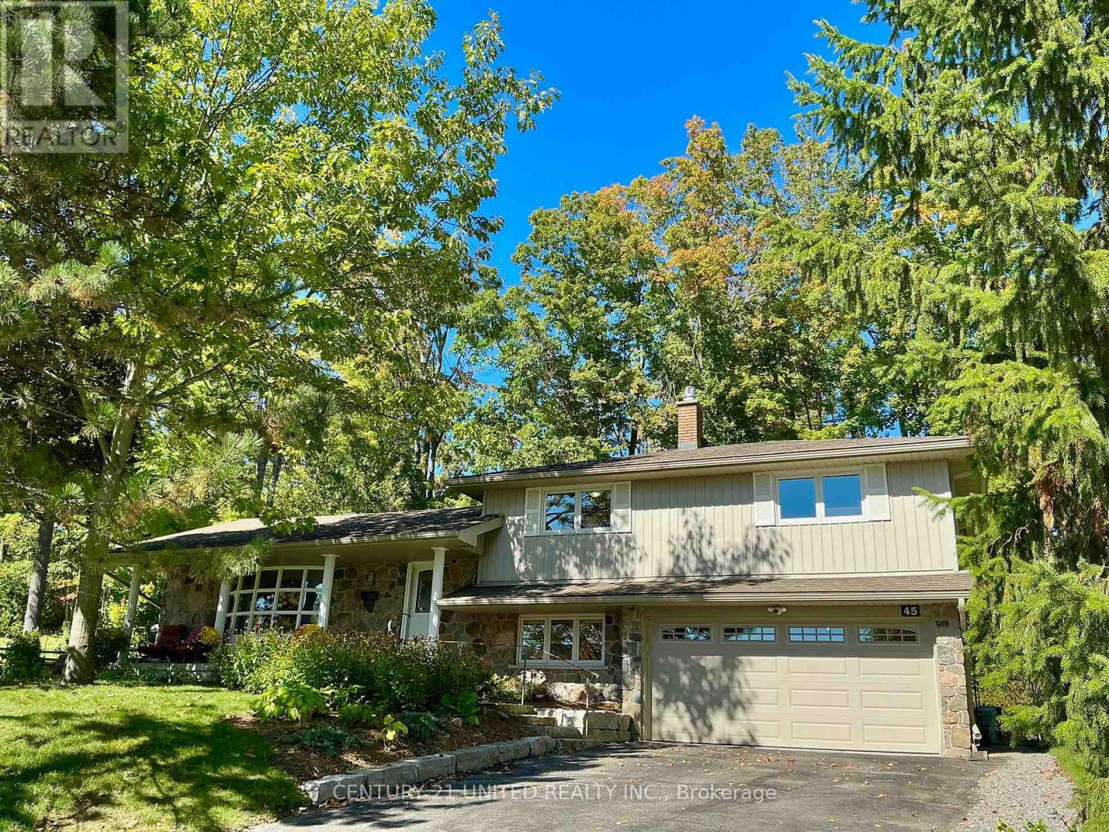 45 Crestwood Ave Ward 2 Ave, Peterborough, ON K9J 1N1