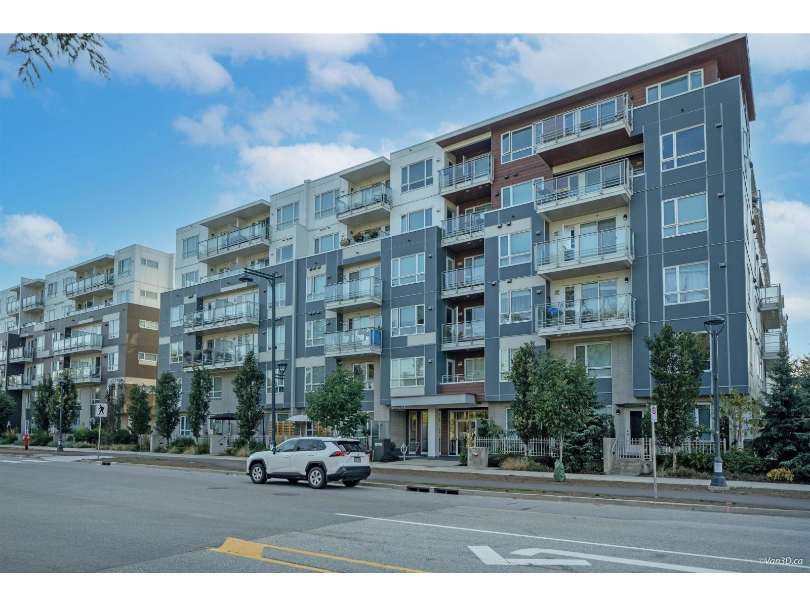 10603 140 Street Unit 408, Surrey, BC V3T 0M8