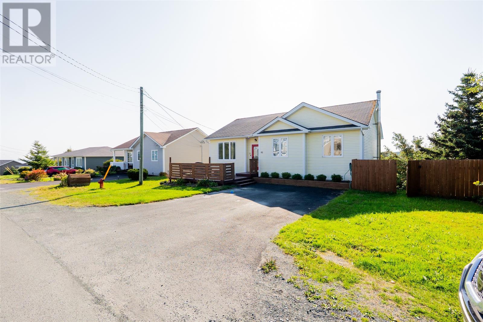 93 Motion Dr, Torbay, NL A1K 1B1