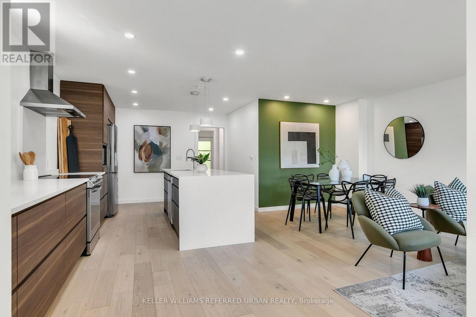 106 Leyton Ave, Toronto, ON M1L 3T8