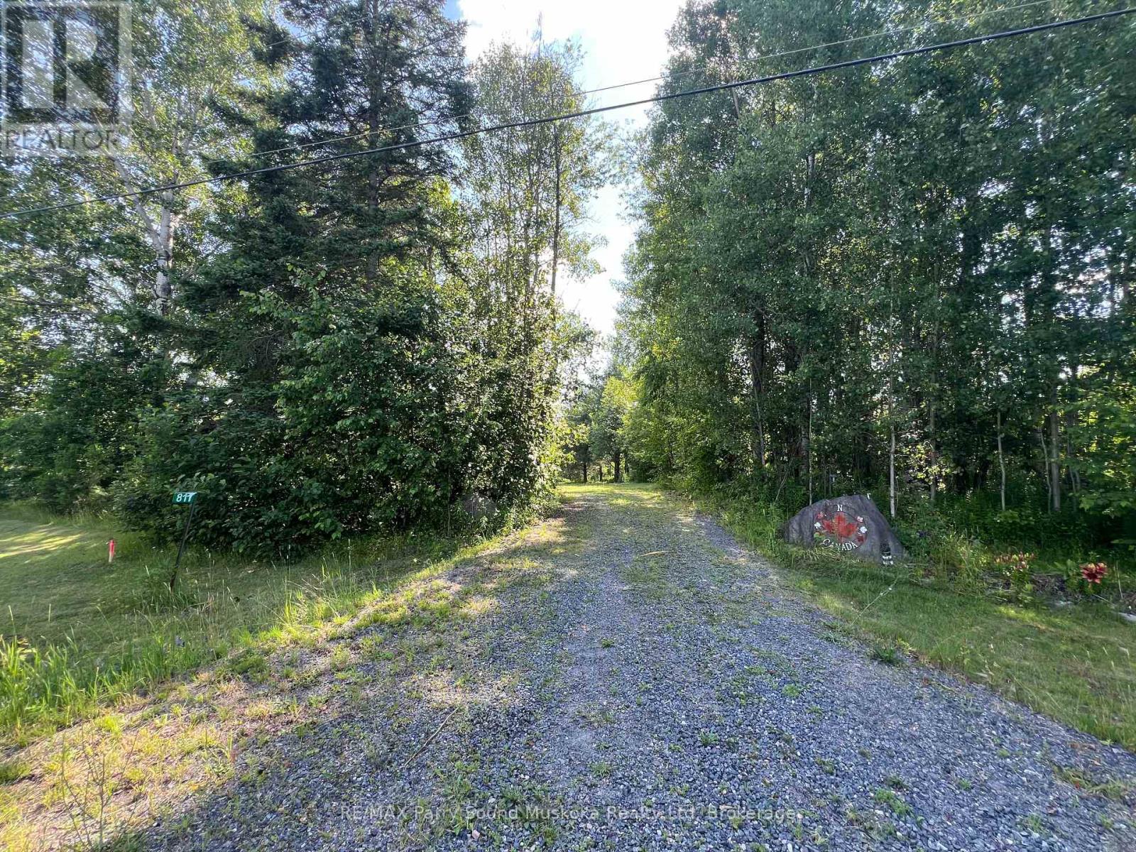 811 Centre Rd, McKellar, ON P2A 0B5