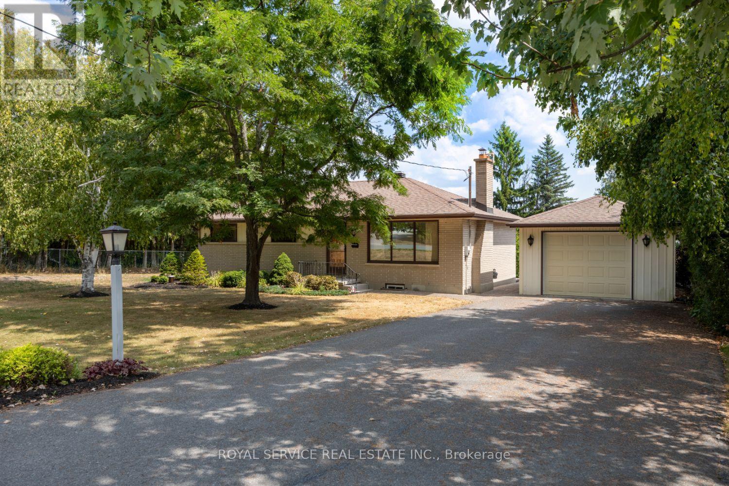 746 Daleview Rd, Douro-dummer, ON K9L 1J5