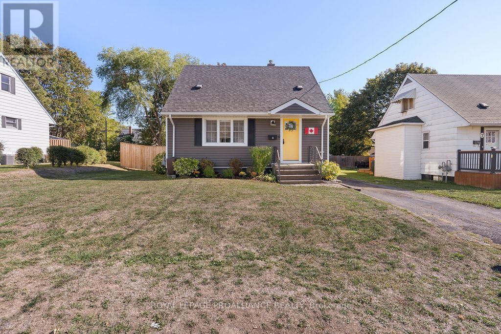 11 Fifth St, Belleville, ON K8N 4S2