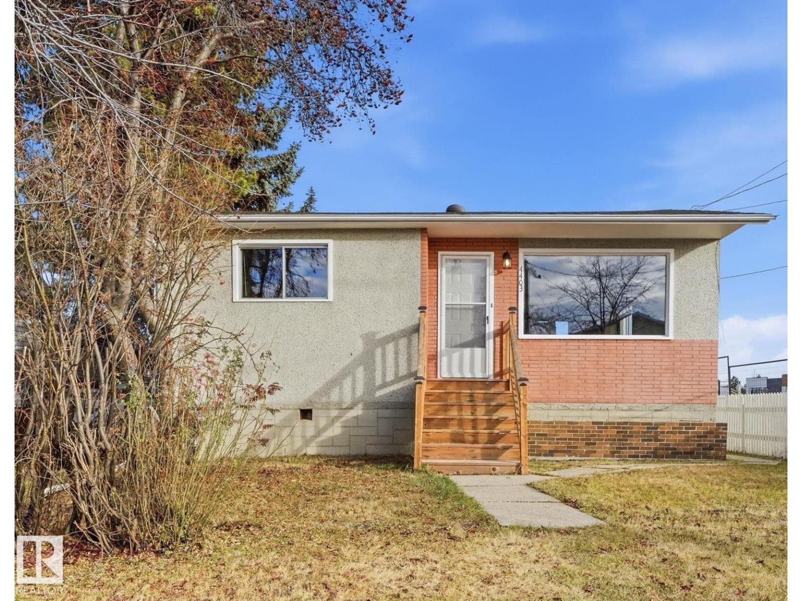 48 St Unit 4403 #a, Leduc, AB T9E 5Y8