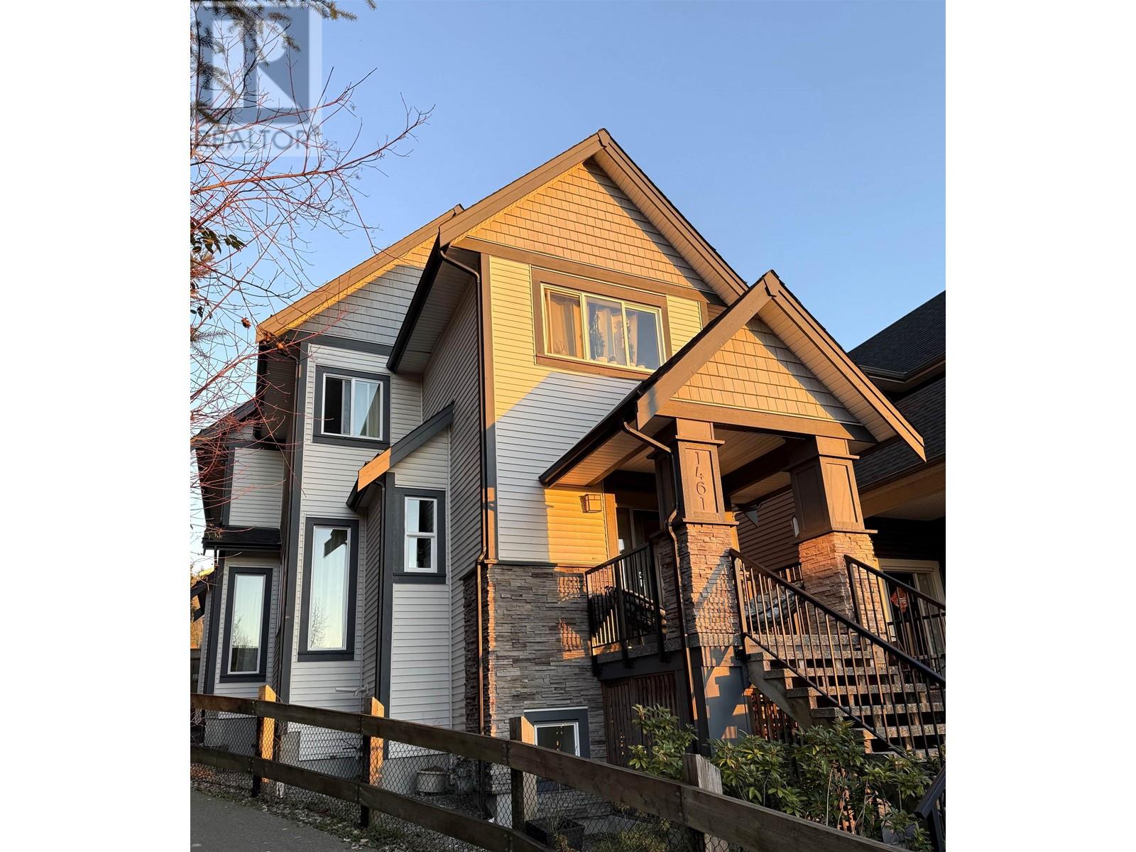 1461 Dayton St, Coquitlam, BC V3E 3H2