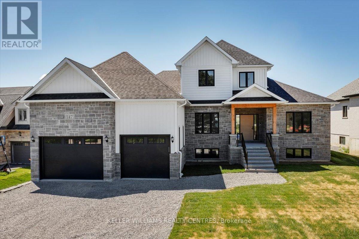147 Lake Dr E, Georgina Historic Lakeshore Communities, ON L4P 0S7