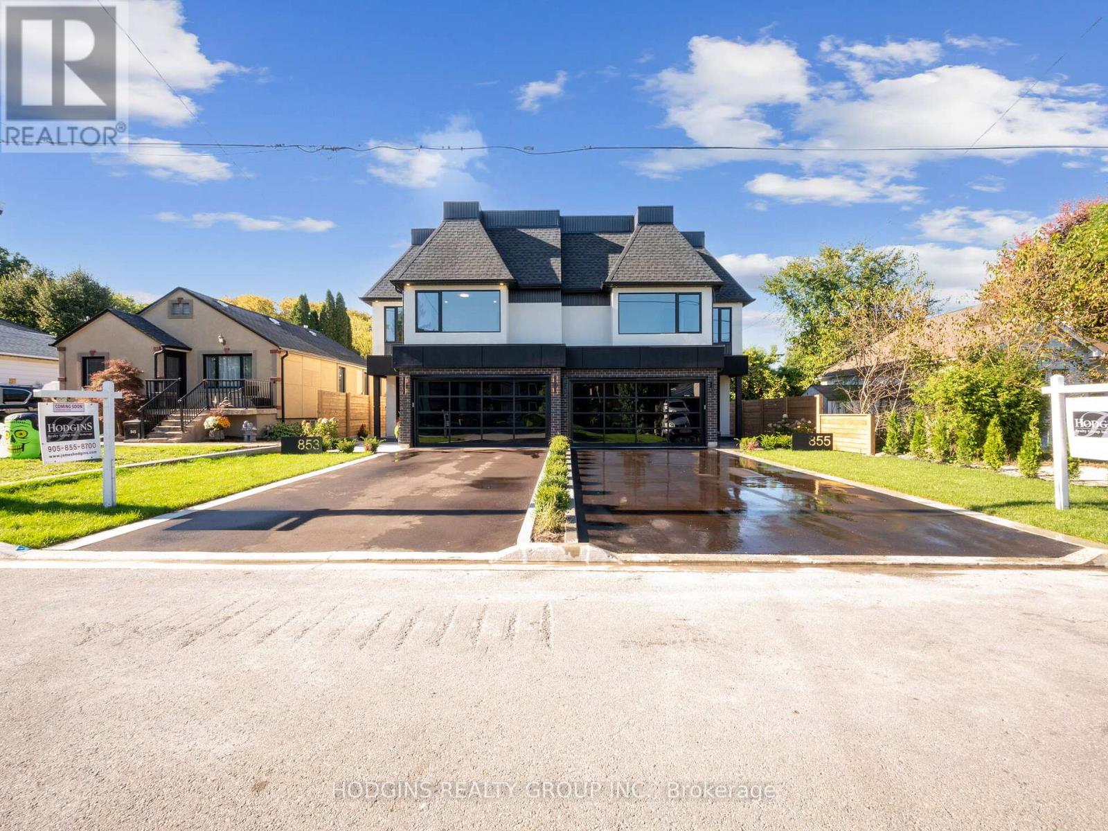 855 Tenth St, Mississauga, ON L5E 1S7