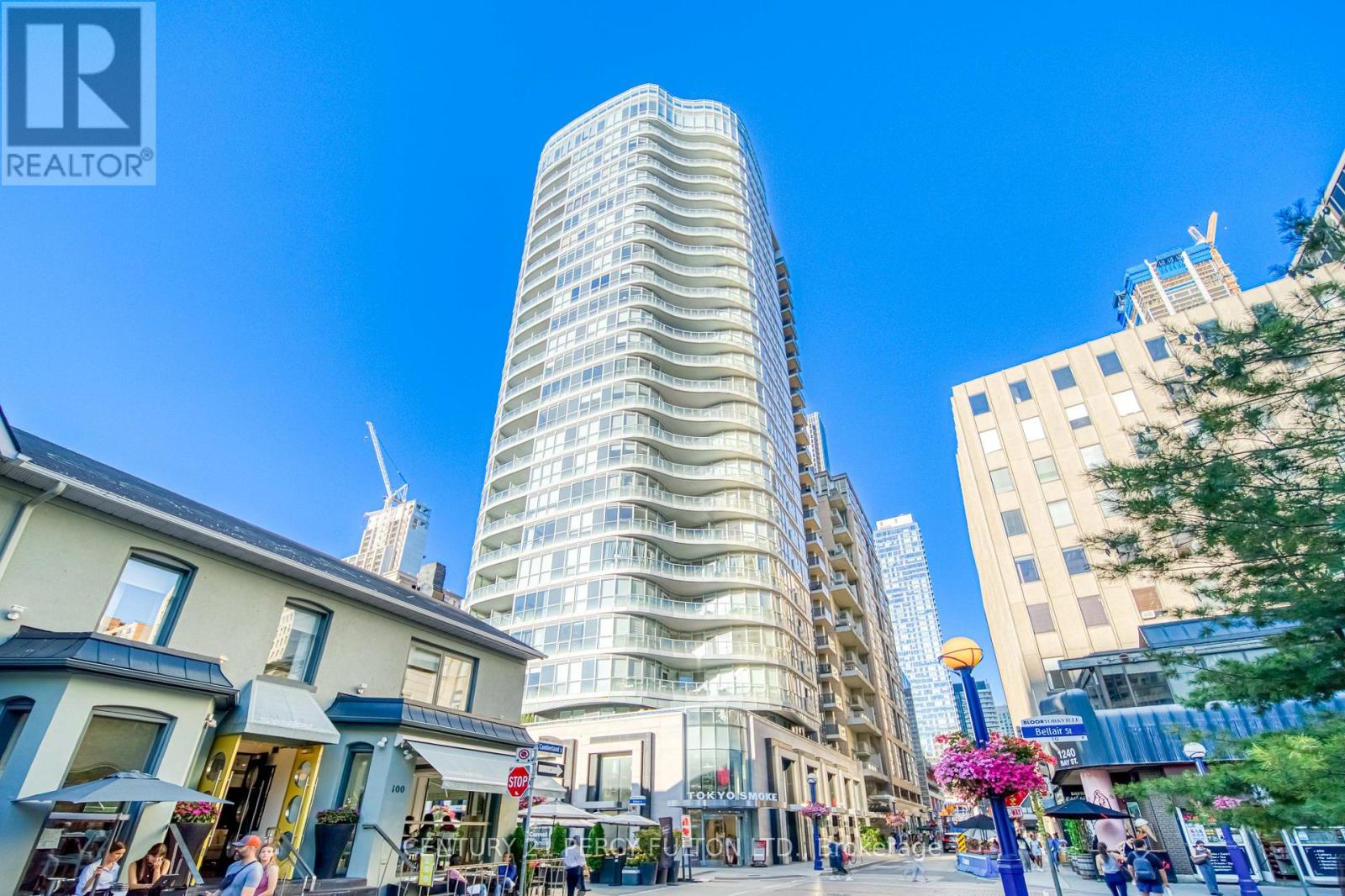 904 88 Cumberland St, Toronto, ON M5R 1B9