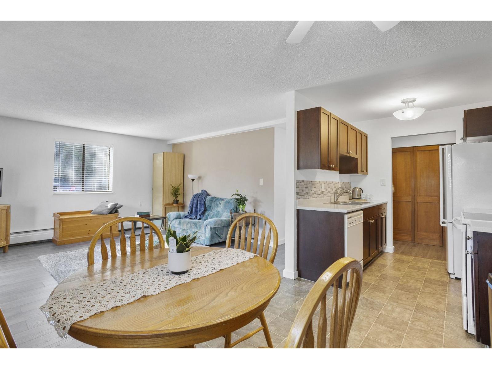 32175 Old Yale Road Unit 116, Abbotsford, BC V2T 2C8