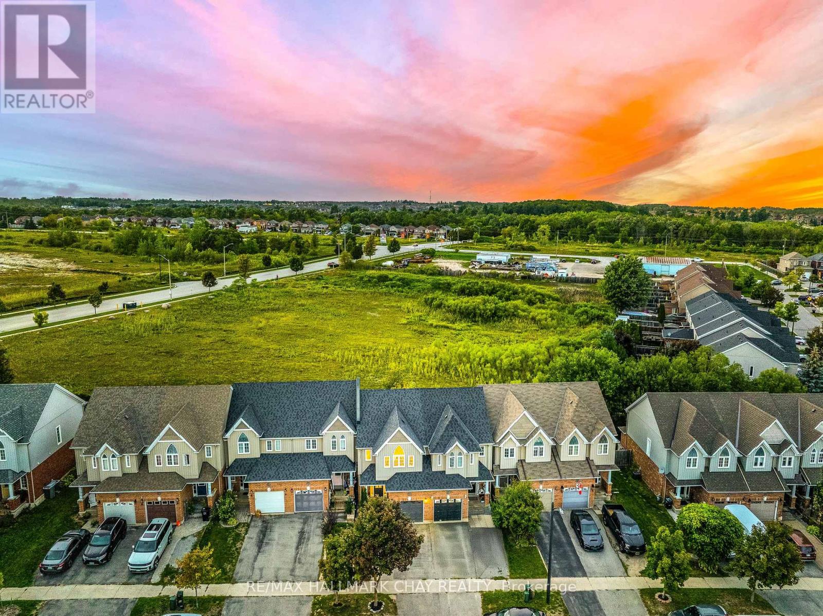 1182 Booth Ave, Innisfil, ON L9S 4W1