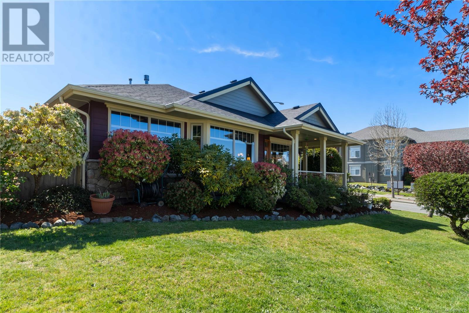 602 Steele Pl, Ladysmith, BC V9G 2C5