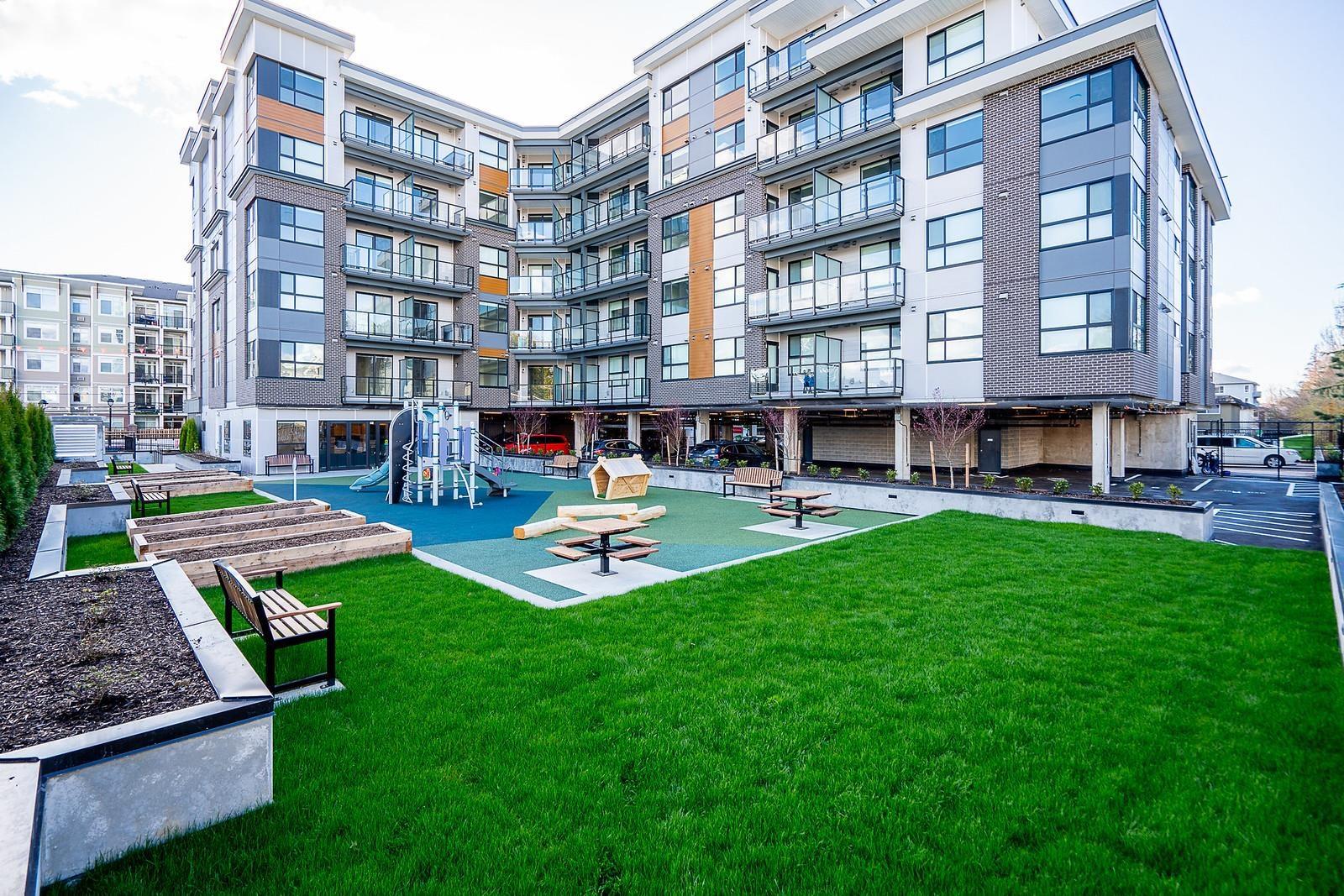 20695 Eastleigh Crescent Unit 406, Langley, BC V3A 0P7