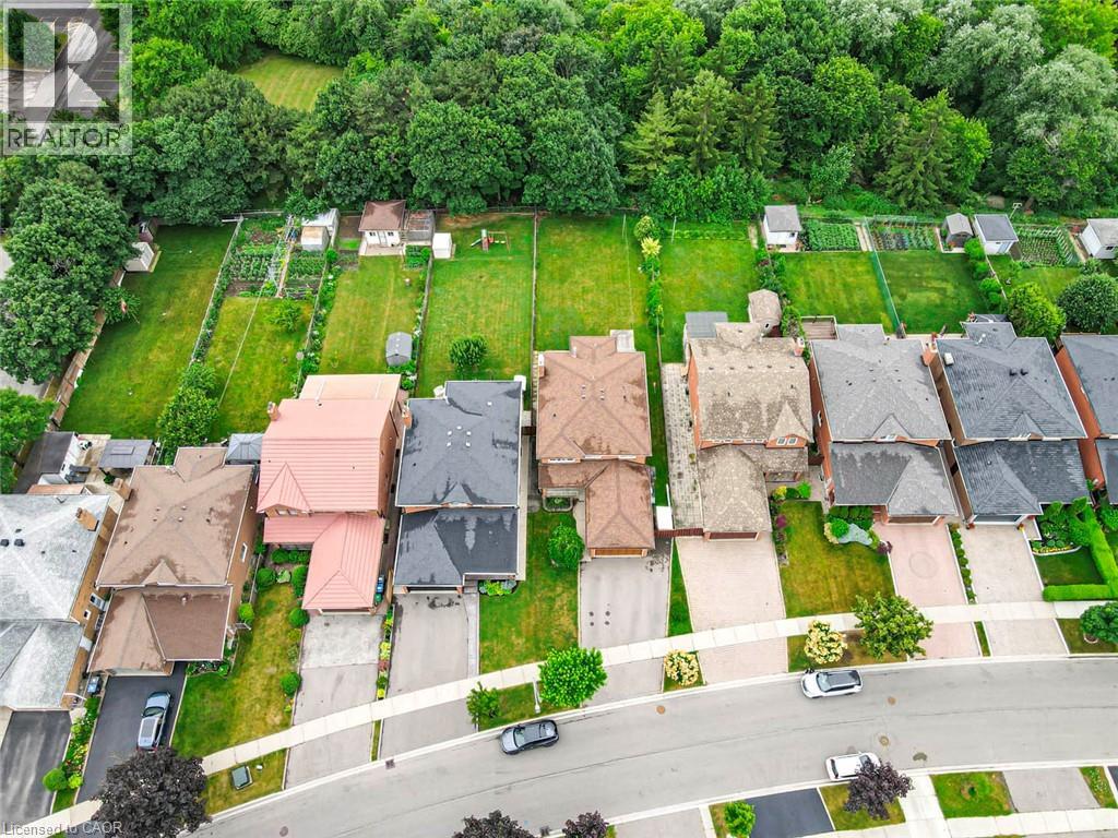 3070 Nawbrook Rd, Mississauga, ON L4X 2V5