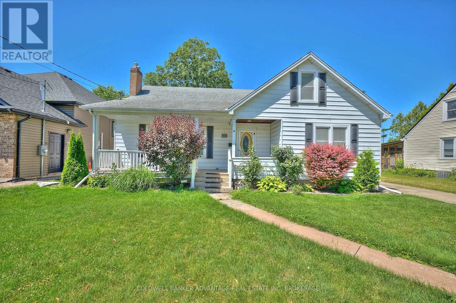 49 Carlton Ave, Welland, ON L3C 1P8