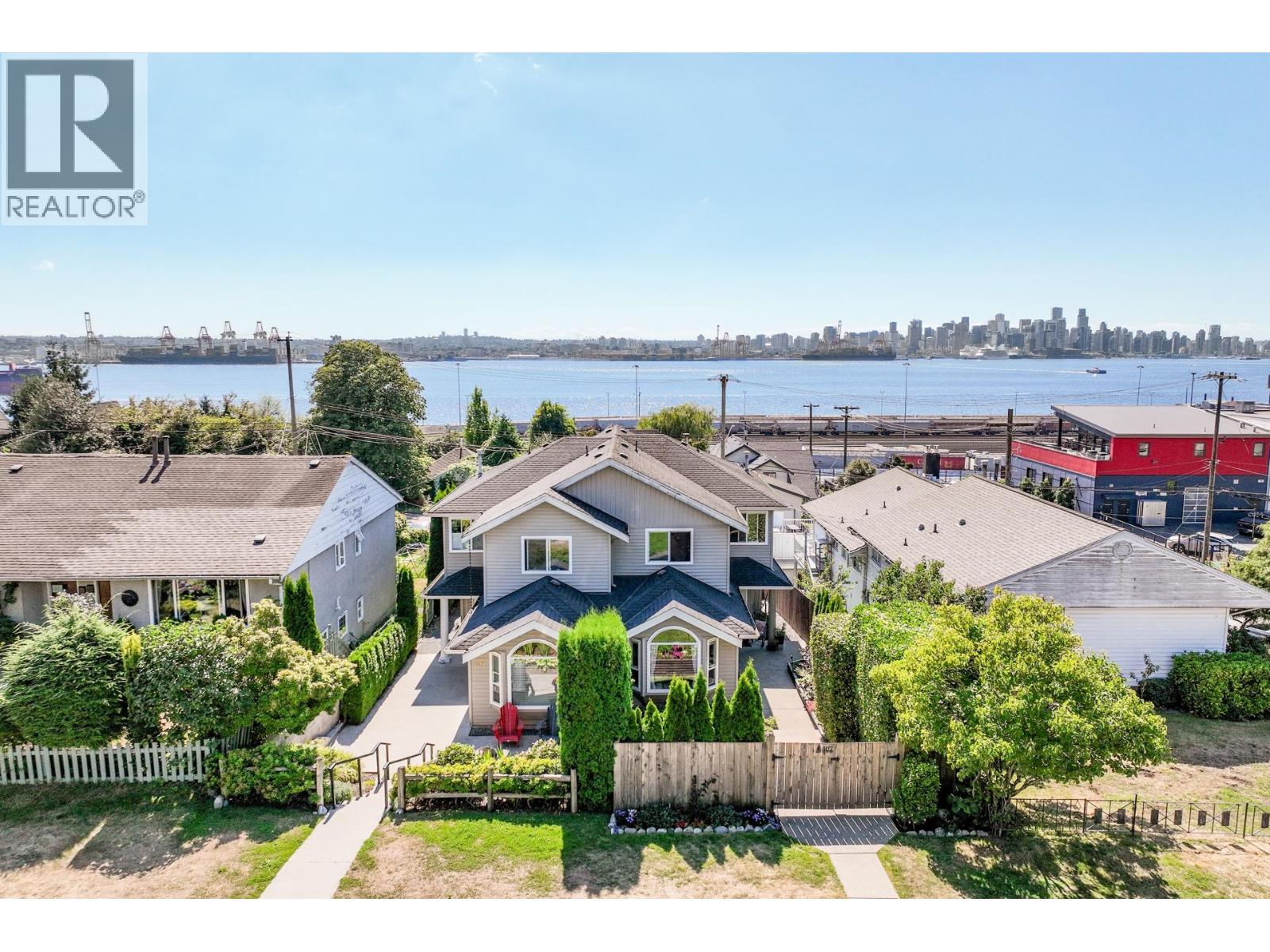 407 E 1st St, North Vancouver, BC V7L 1B8