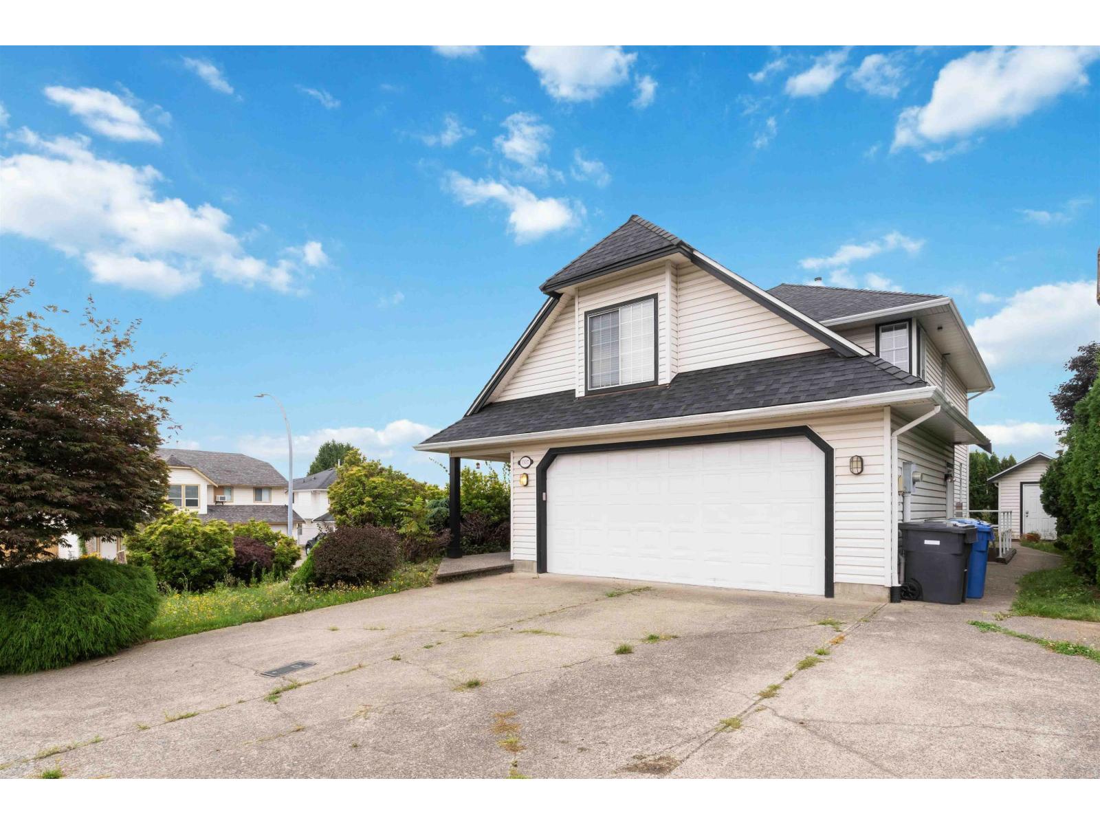 3307 Rockhill Pl, Abbotsford, BC V2T 5J7