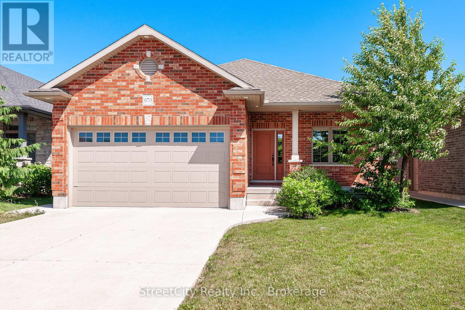 670 Forman Ave, Stratford, ON N5A 0G3