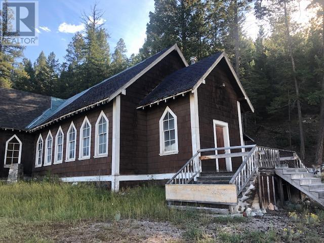 4954 Madsen Rd, Radium Hot Springs, BC V0A 1M0