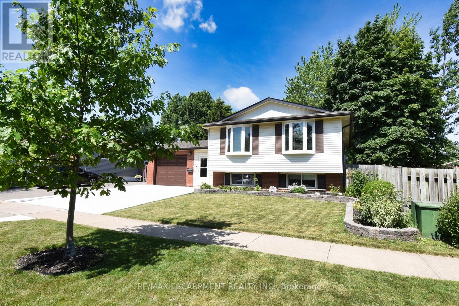 59 Yorkdale Cres, Hamilton, ON L8J 1E4