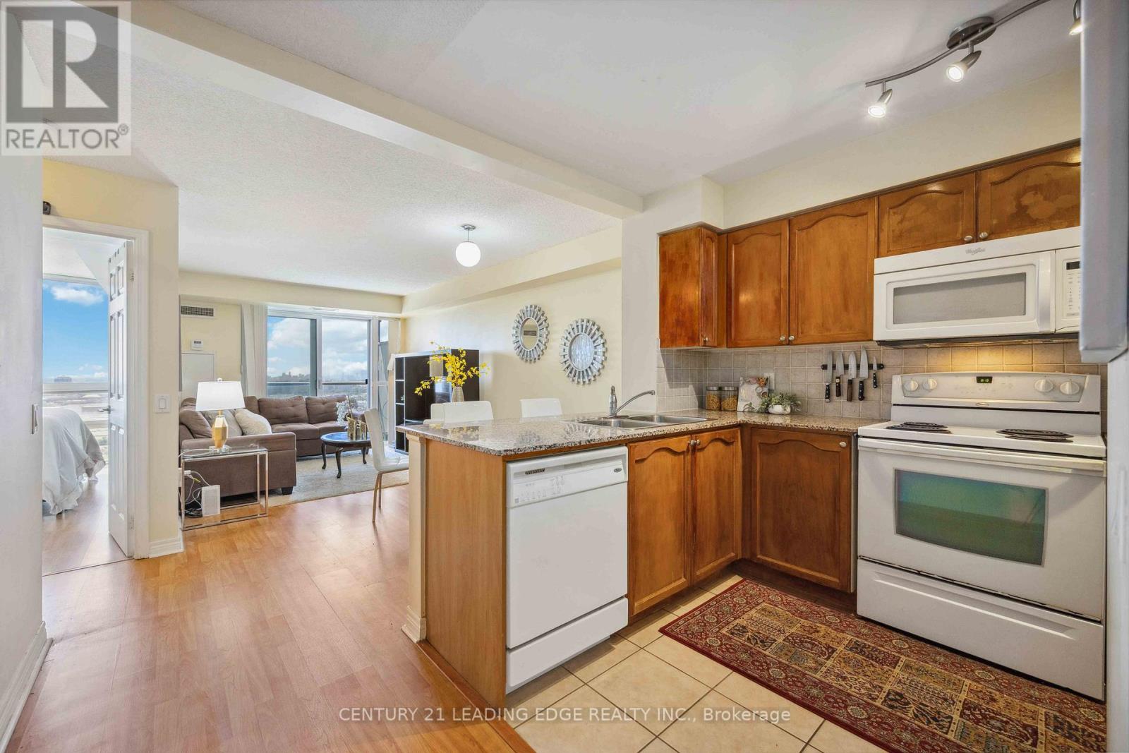 2301 83 Borough Dr, Toronto, ON M1P 5E4