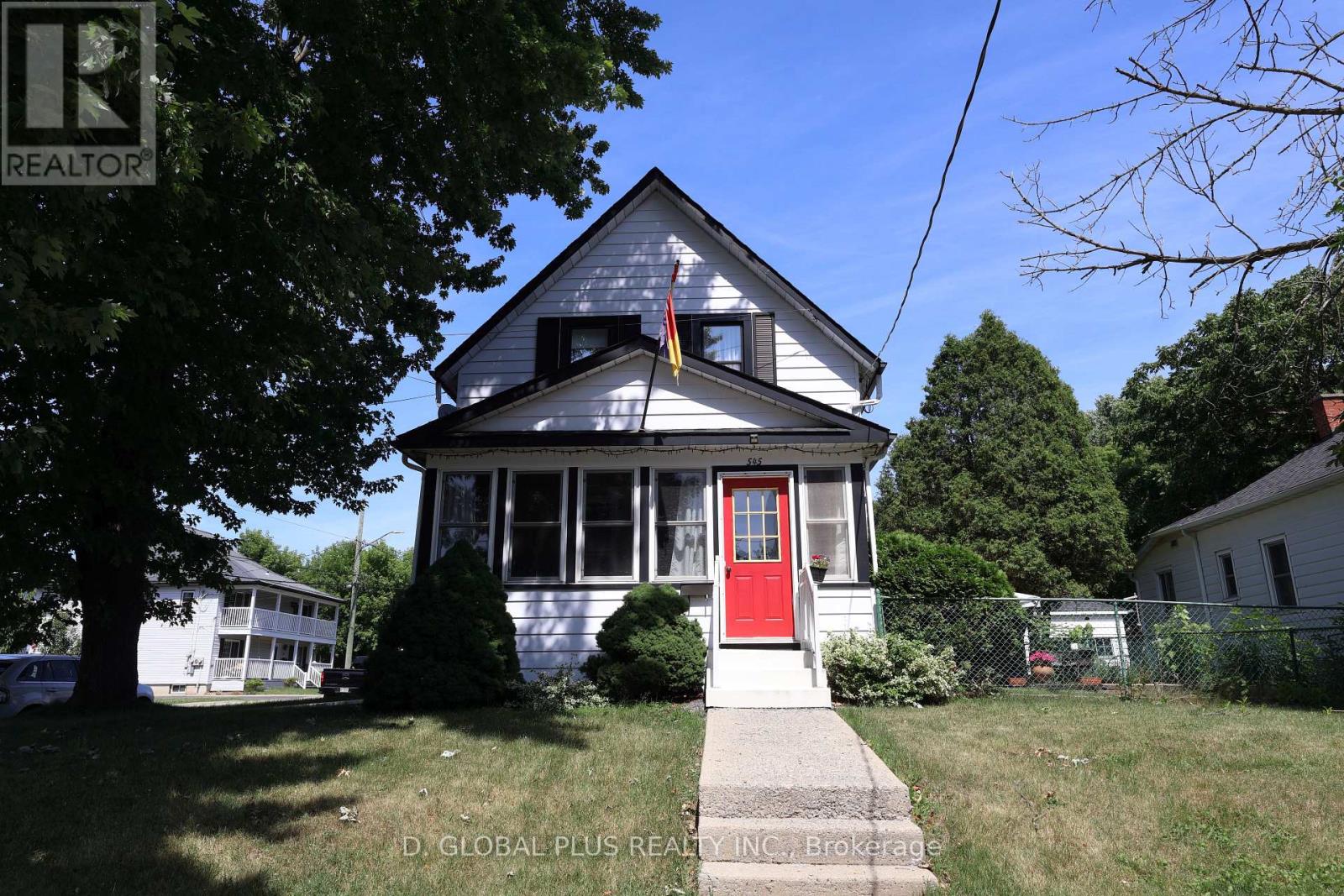 545 Adolphus St, Cornwall, ON K6H 3T3