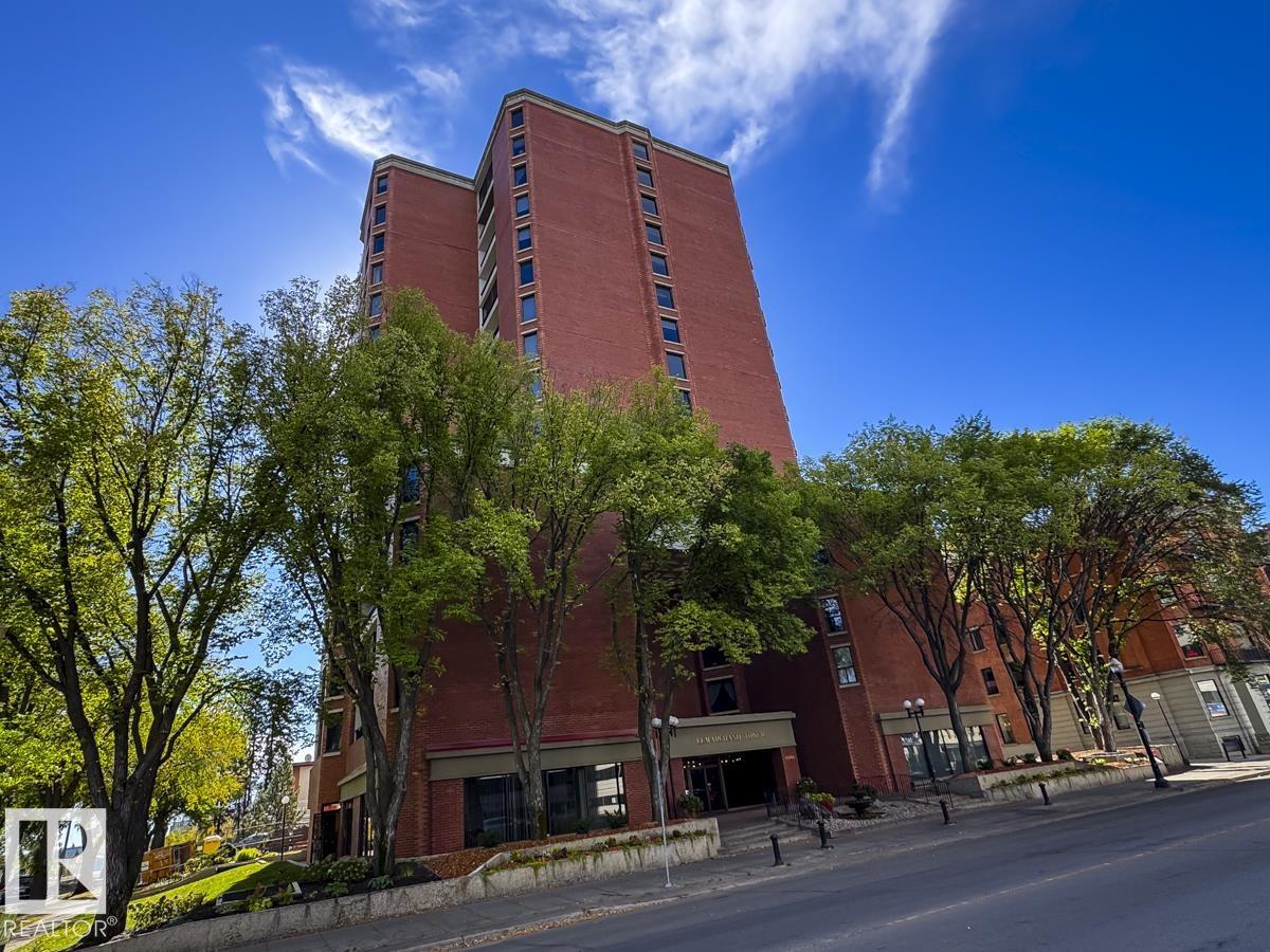 11503 100 Avenue Northwest #1403, Edmonton, AB T5K 2K7