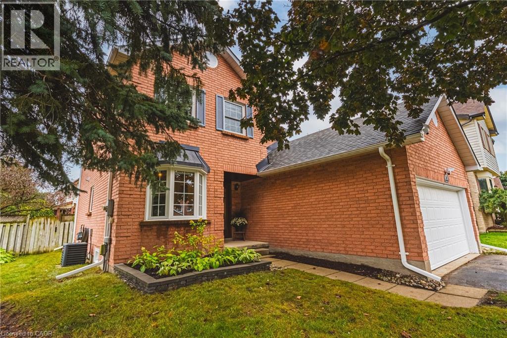 35 Cowan Blvd, Cambridge, ON N1T 1E6