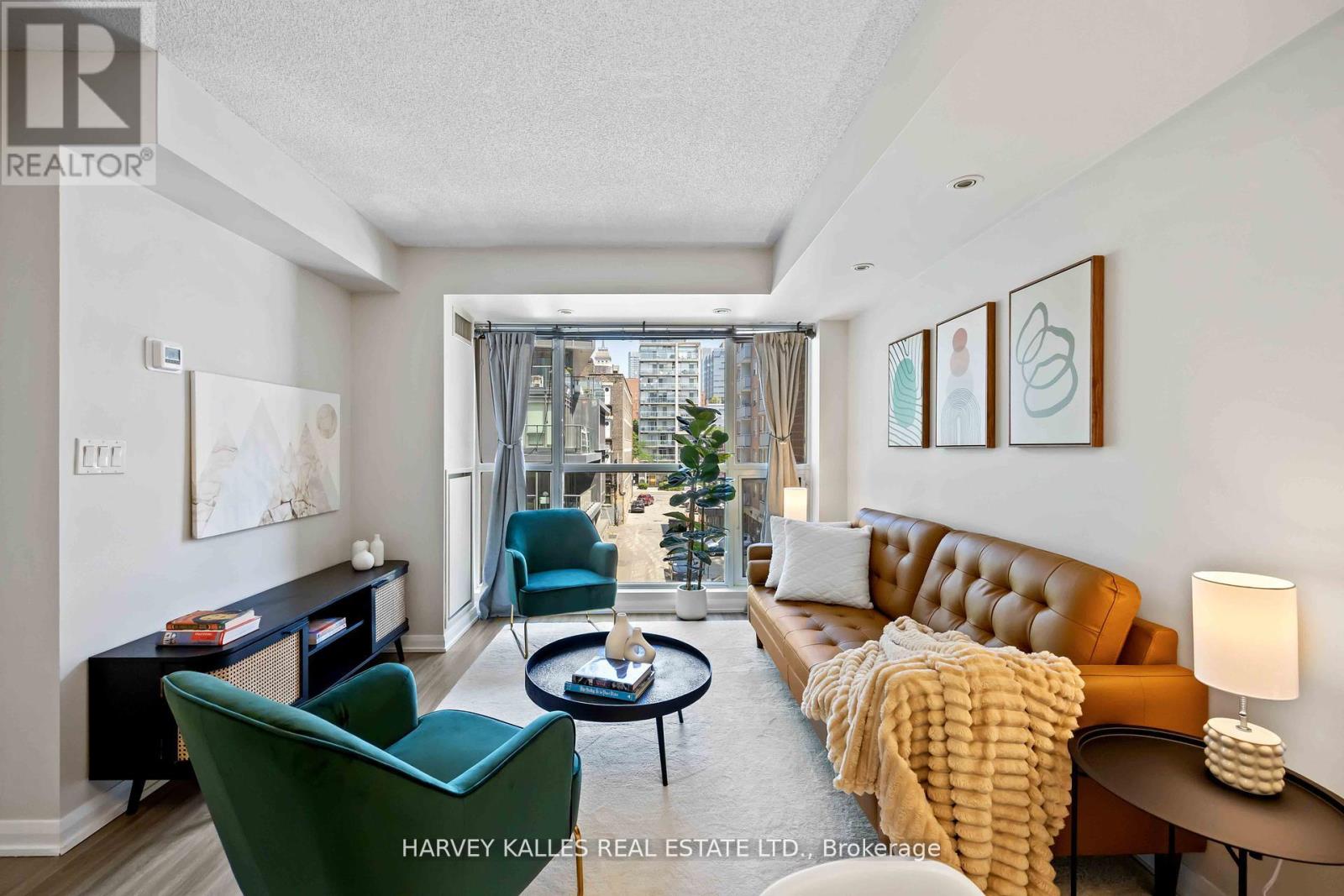 416 18 Beverley St, Toronto, ON M5T 3L2