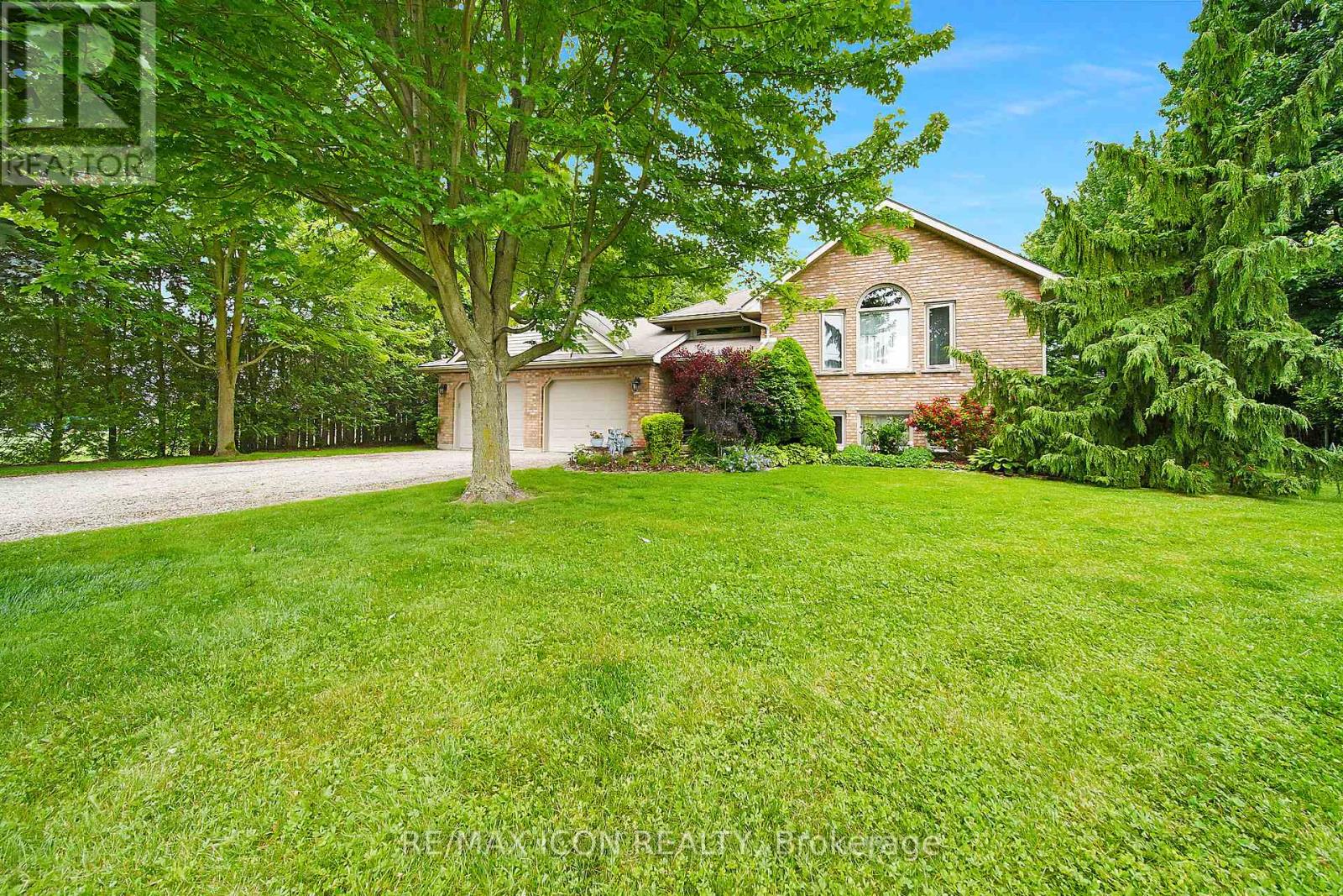 21 Lunn Ln, Dutton/Dunwich, ON N0L 2M0