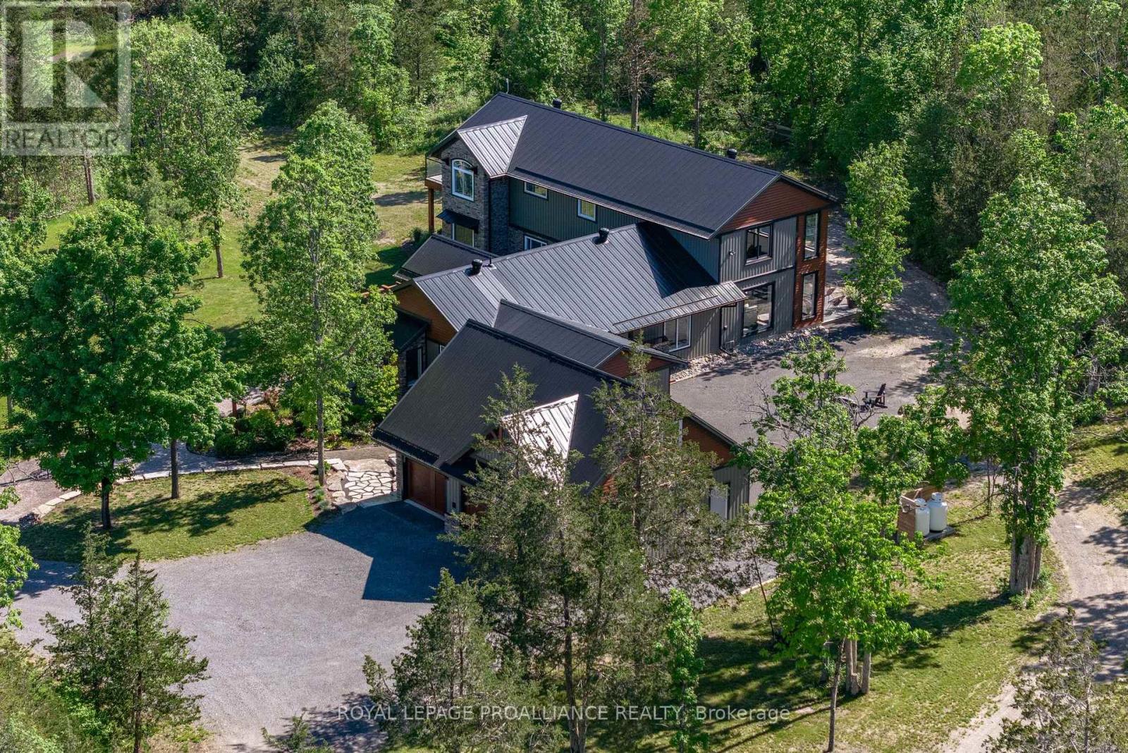 1889 Melrose Rd, Tyendinaga, ON K0K 2N0