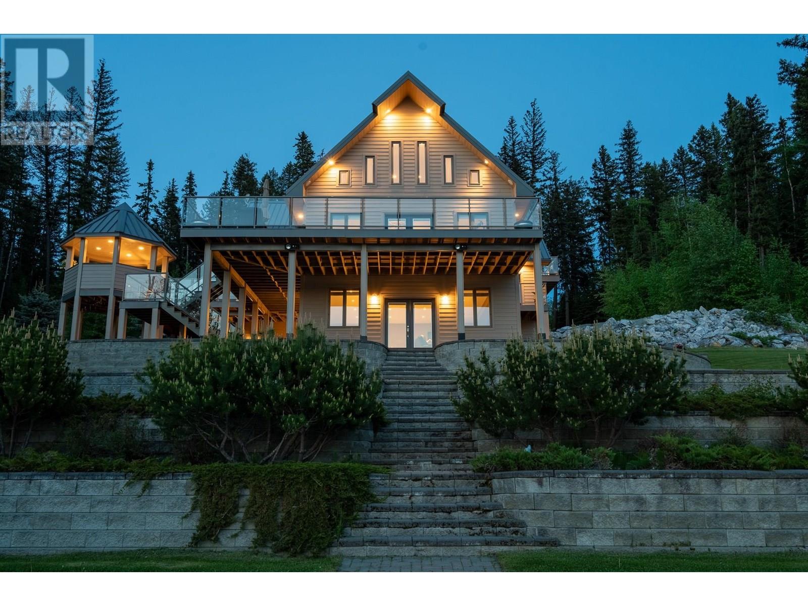 21565 W Lake Rd, Prince George, BC V2L 3K4