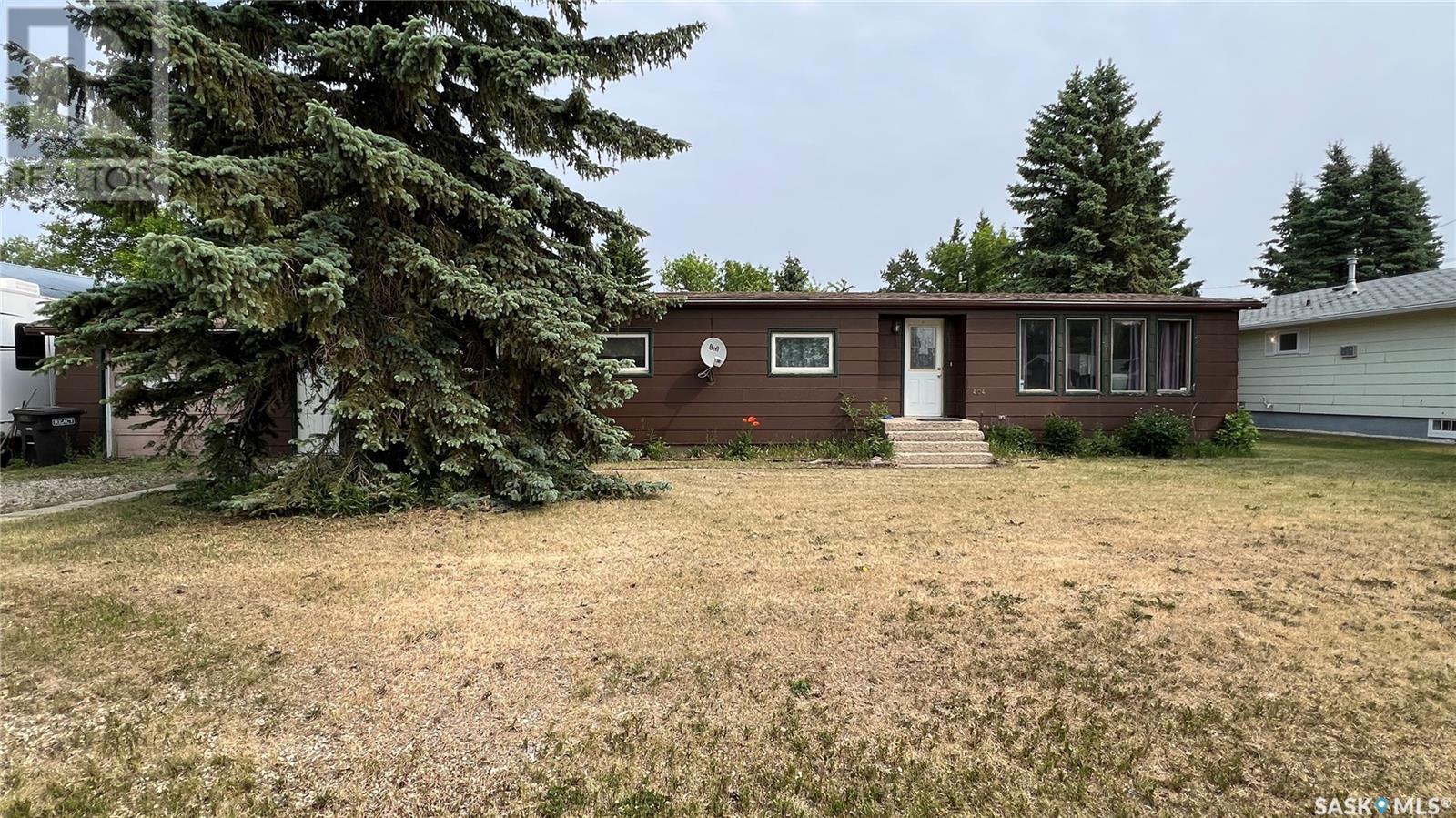 404 3 Street North, Wakaw, SK S0K 4P0