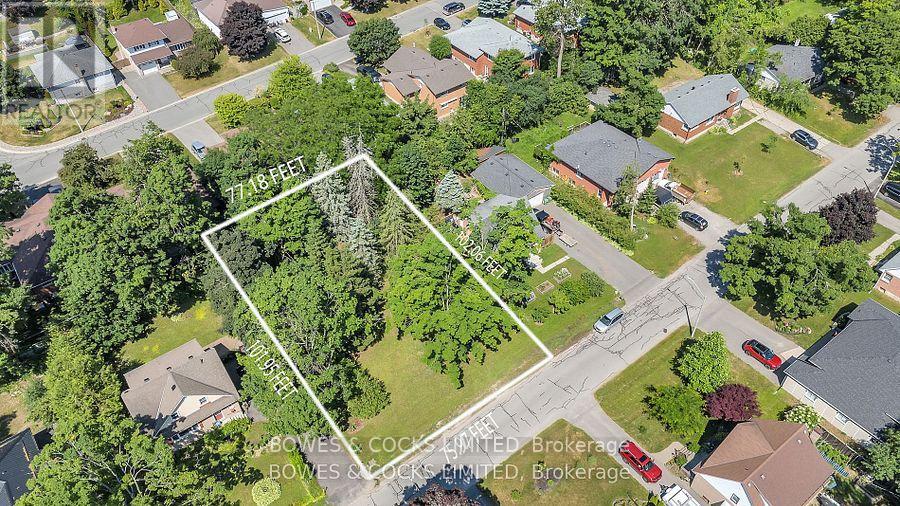 125 Greenhill Dr, Peterborough, ON K9J 6E2