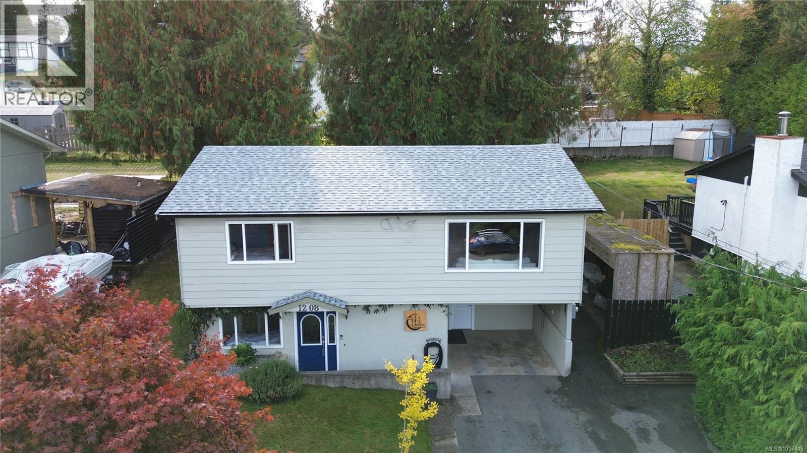 1208 Cloke Rd, Ladysmith, BC V9G 1P8