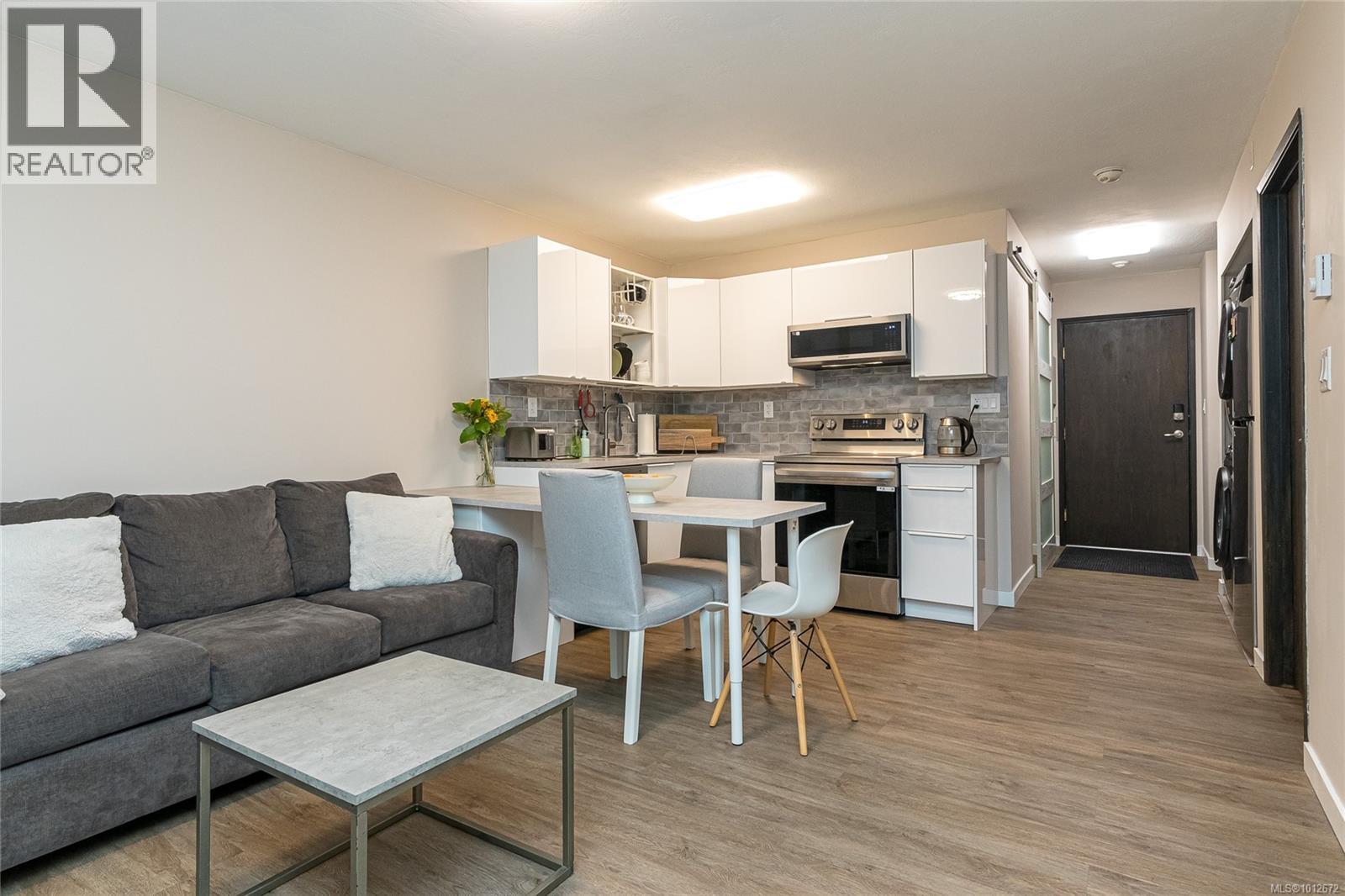 2520 Wark St Unit 106 St, Victoria, BC V8T 5G6