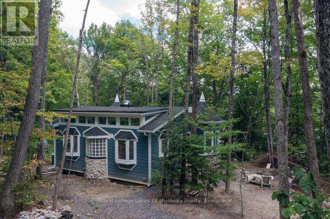 16 Long And Winding Rd, Seguin, ON P2A 2W8