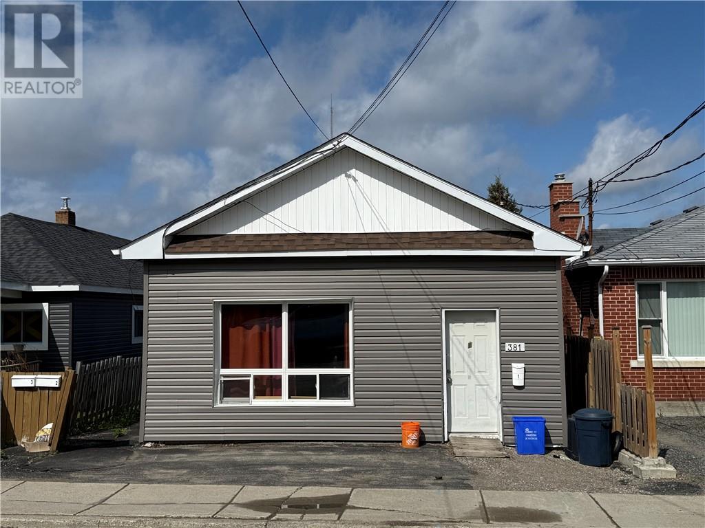 381 Bessie Ave, Sudbury, ON P3C 4H6