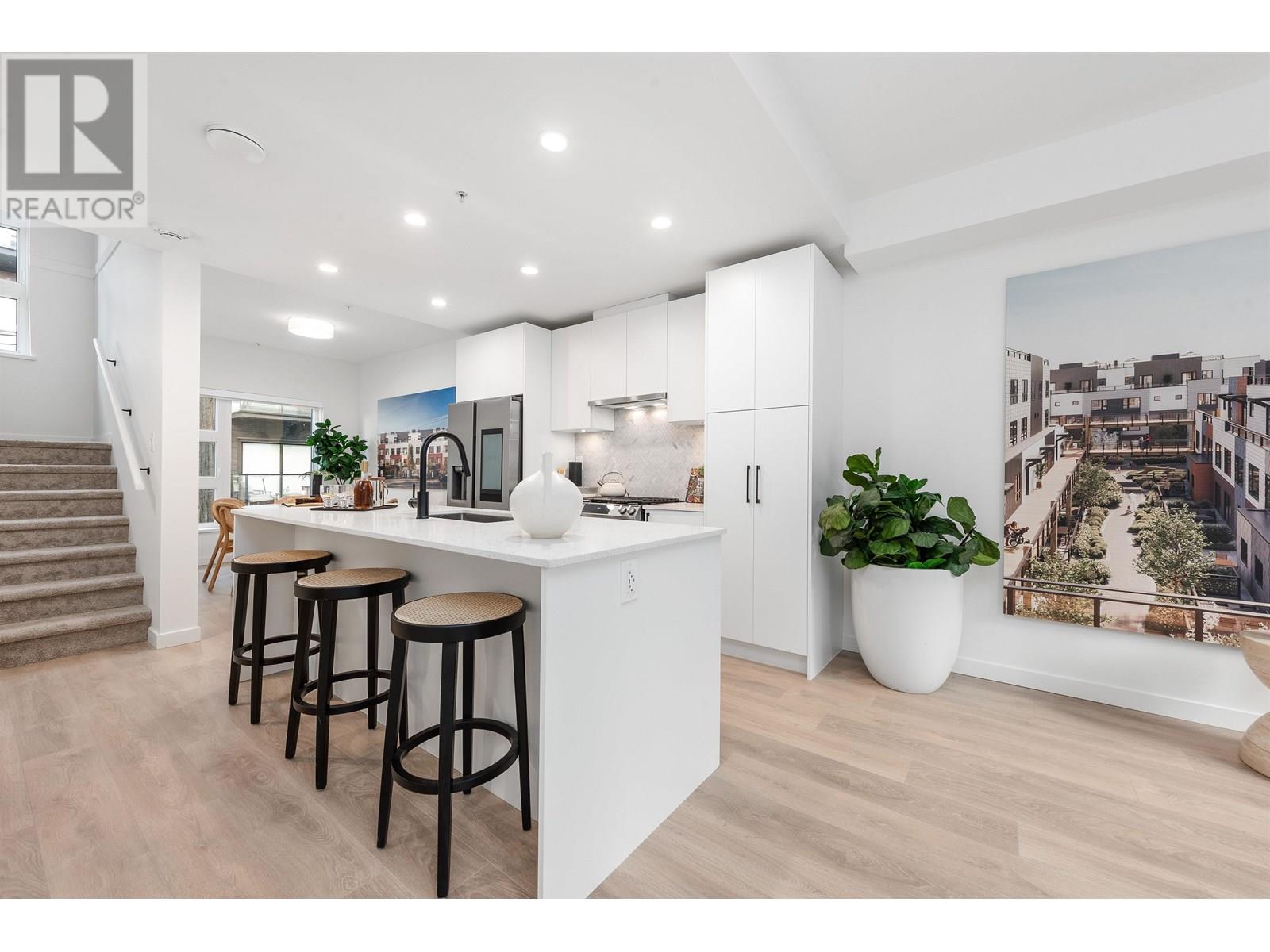 535 E 2nd Street Unit 135, North Vancouver, BC V7L 1E1