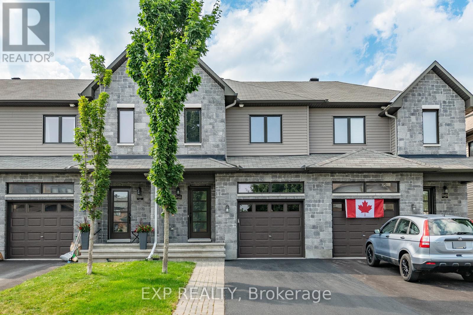 241 King St, Carleton Place, ON K7C 1G3