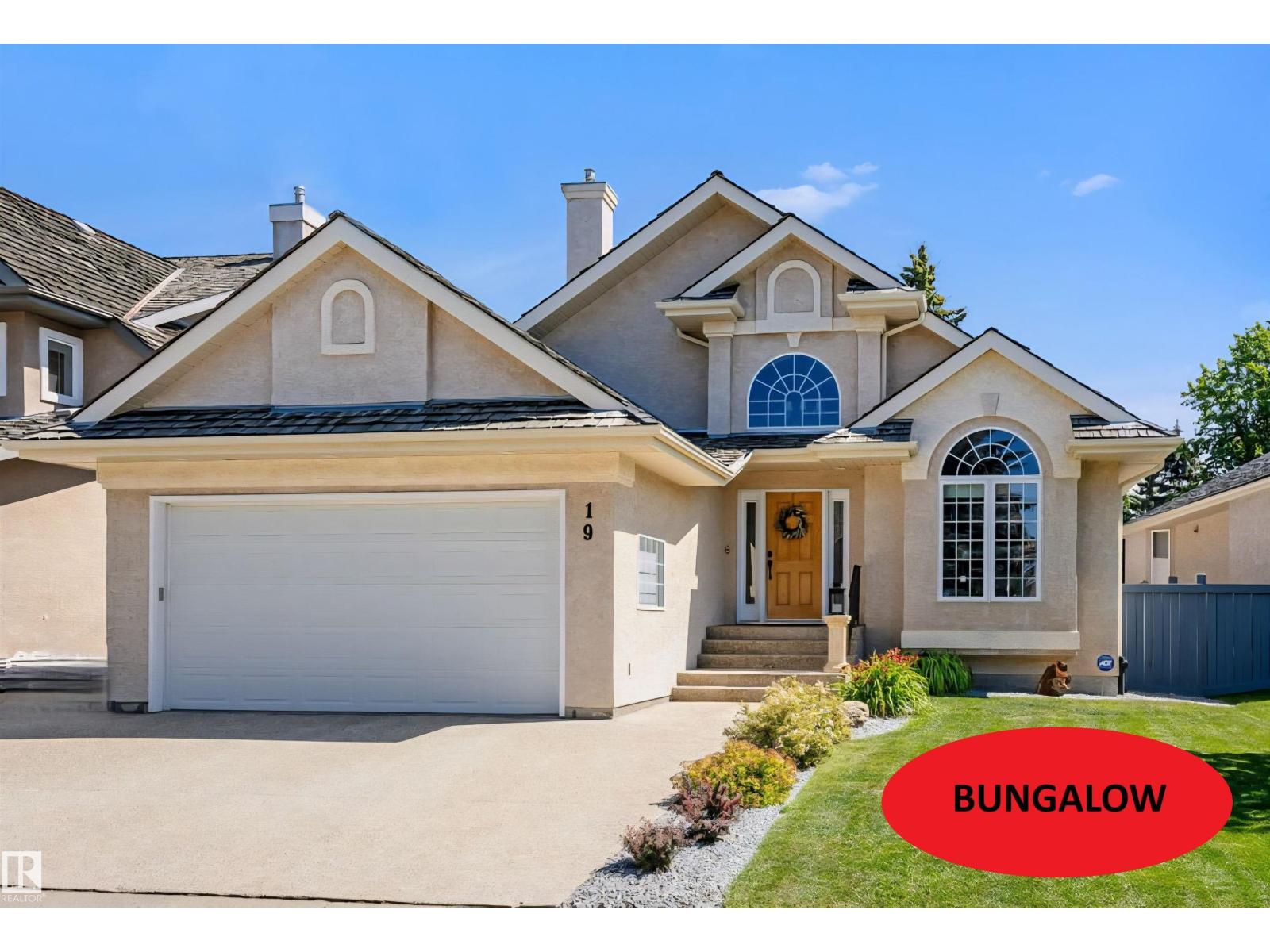 19 Prestige Pt NW, Edmonton, AB T6M 2T3