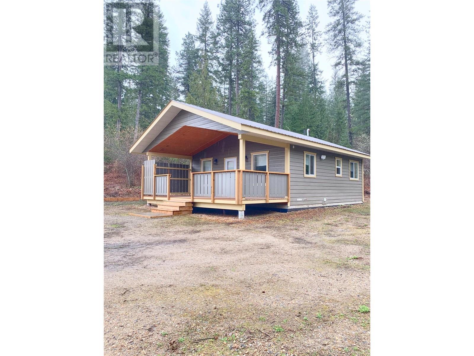 5541 Ducksway Rd, Winlaw, BC V0G 2J0