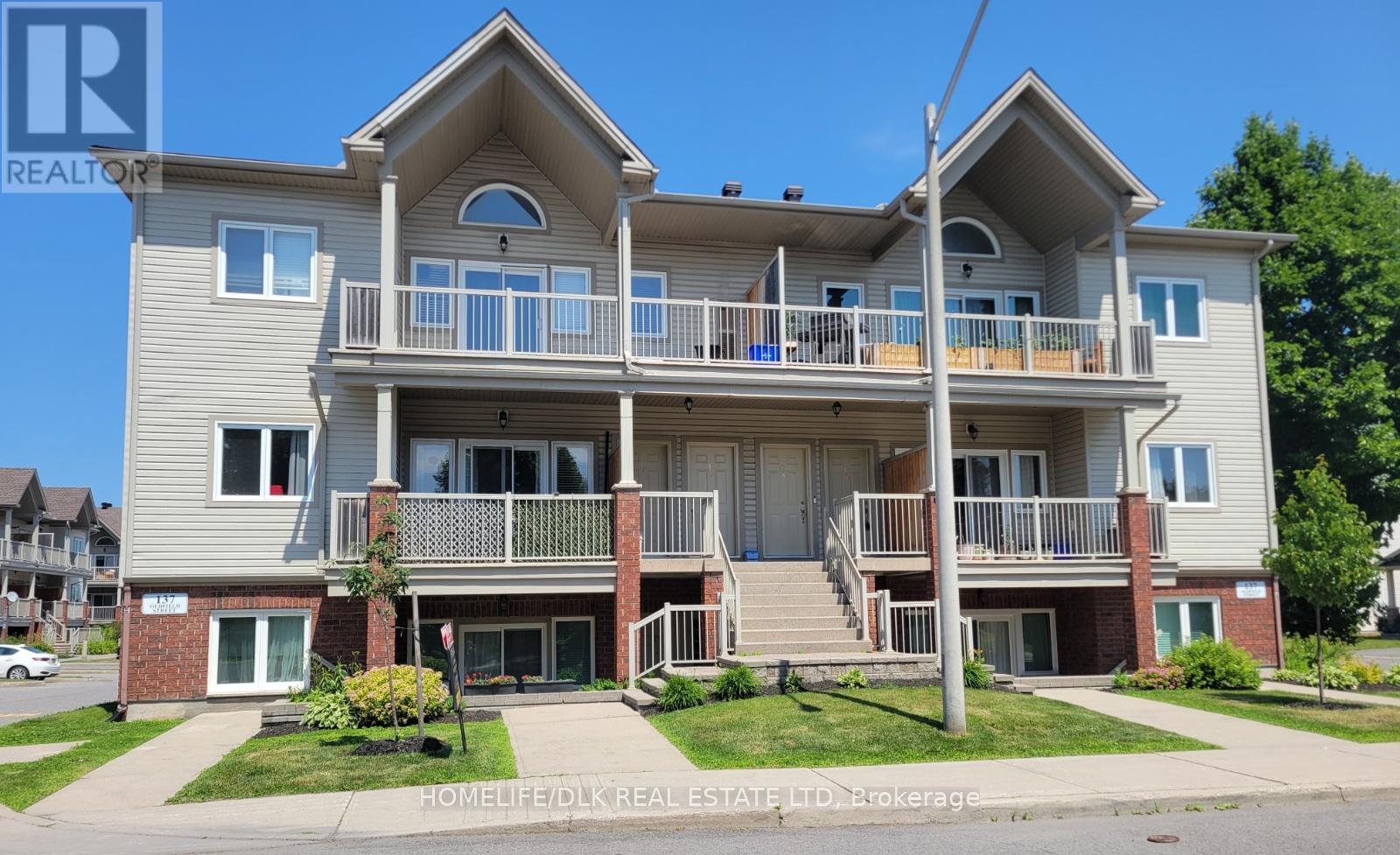 137 Oldfield St D St, Ottawa, ON K2G 7C7